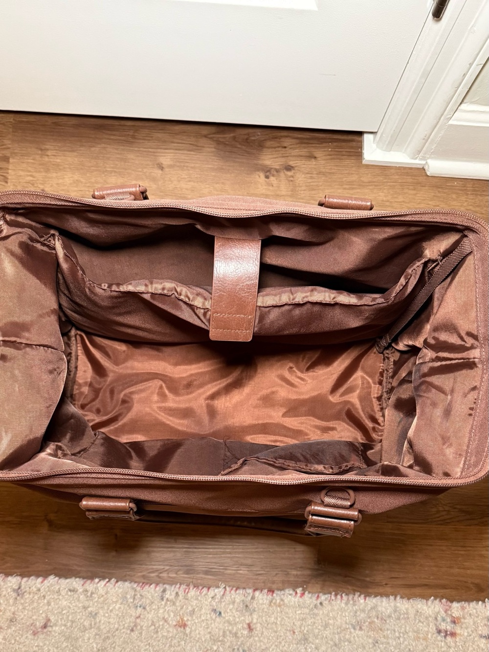 AUTHENTIC ORIGINAL BÉIS The Mini Weekender Bag • Maple Brown - Picture 3 of 4